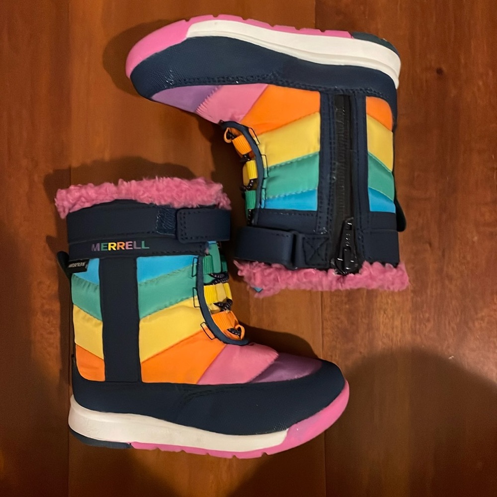 Toddler size 7 Merrell snow boots.  Like new.  Worn no more than 5 times.